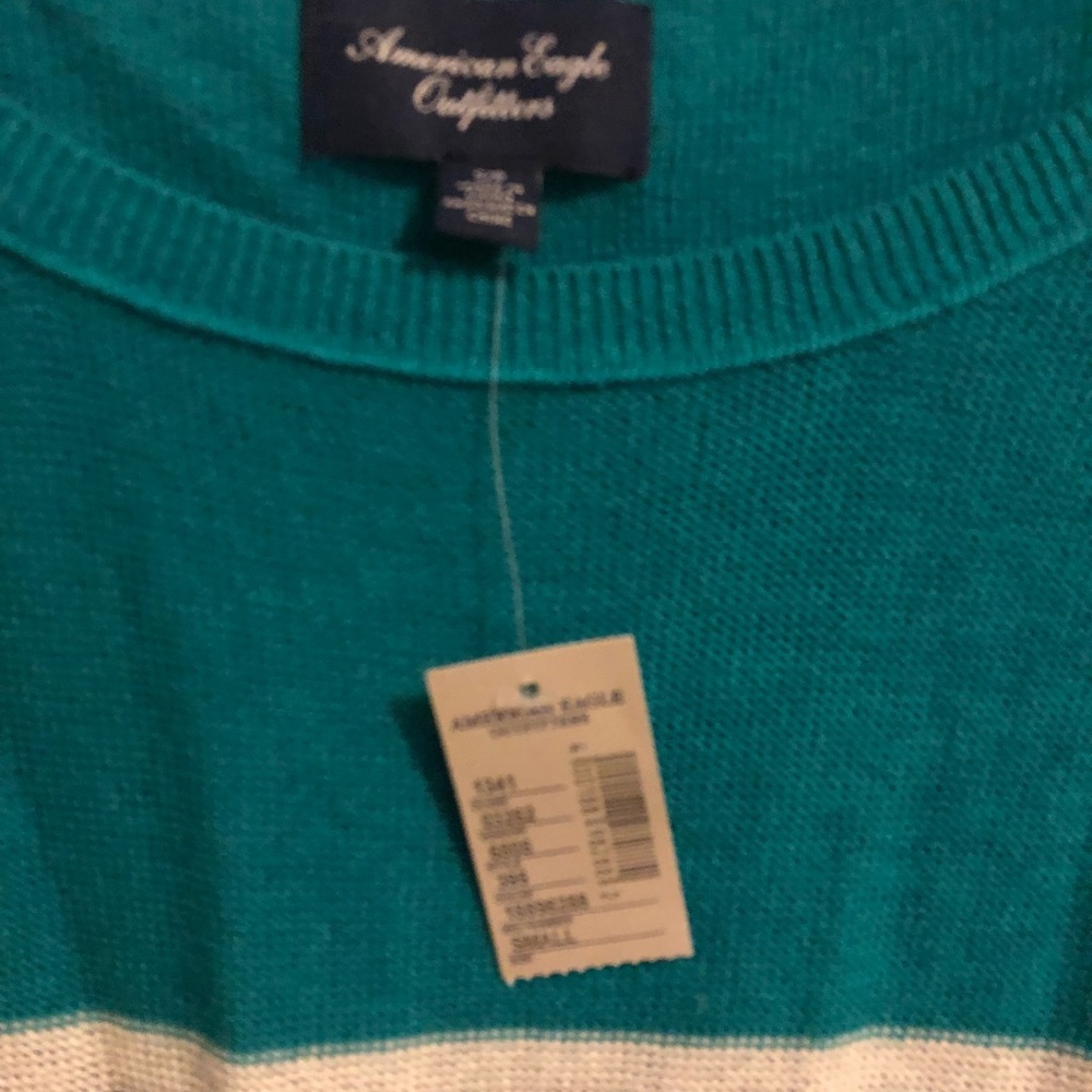 New American Eagle Sweater - Picture 5 of 7